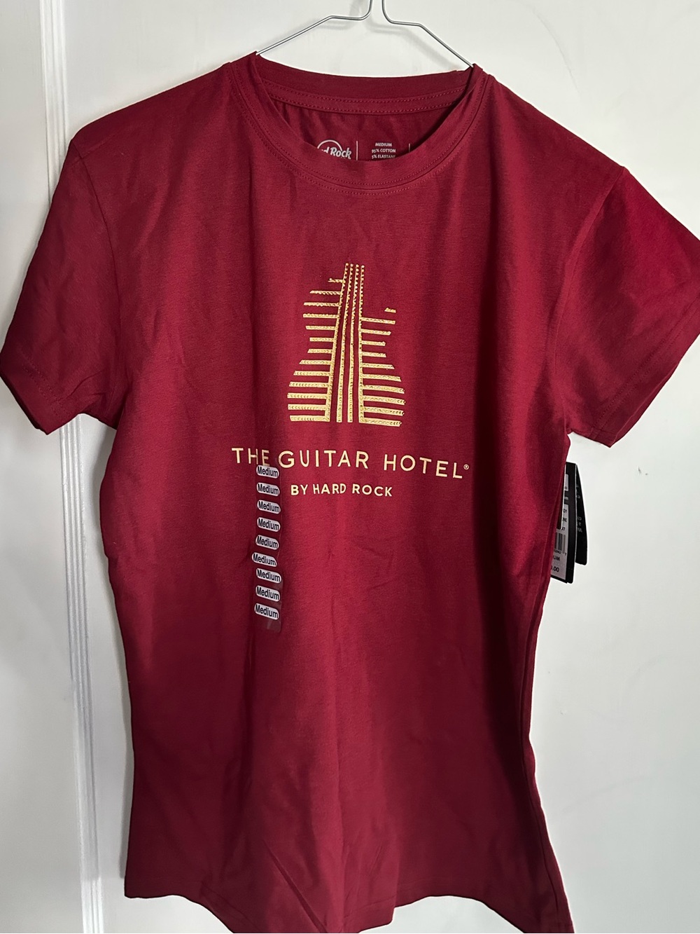NWT Hard Rock Cafe The Guitar Hotel Graphic Tee Burgundy with Gold Rhinestones M